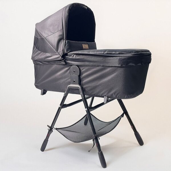 Mountain Buggy Urban Jungle / Terrain Carrycot Plus V4 Onyx<br>Kollektion 2026